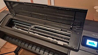 Velkoformátová Tiskárna HP DesignJet Z6 44" PostScript - 3