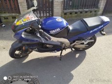 Yamaha Thunderace 1000 - 3