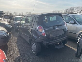 Chevrolet spark 2010 - 3