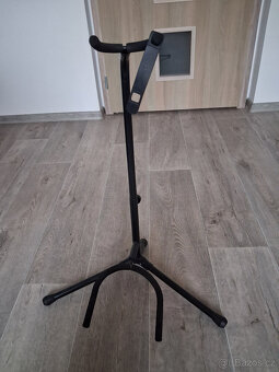 Kombo a stojan na kytaru - 3