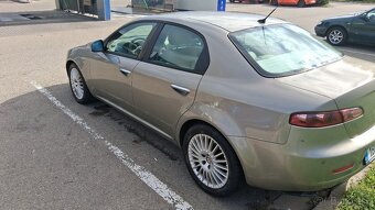 Alfa romeo 159 - 3