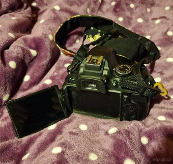 Nikon D5100 + 16-85 VR - 3
