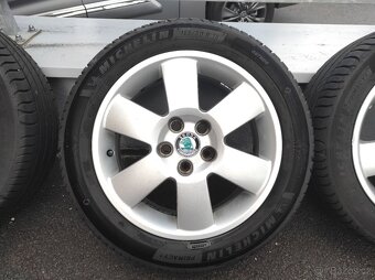 letní pneu 195/50 R15 82V na 15" alu discích Škoda Fabia I - 3