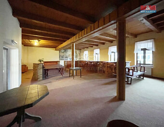 Pronájem restaurace, 350 m², Hlinsko, ul. Poděbradovo náměst - 3