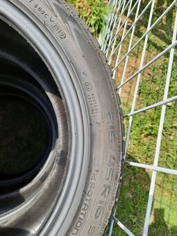 Zimní pneu Nokian 215/45 r16 - 3