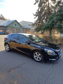 VOLVO D2 V40 2.0 D 88KW 85300KM - 3