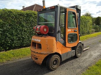 VZV DOOSAN G25E-5 - 3