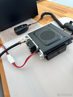 Yaesu FTM 200 - 3