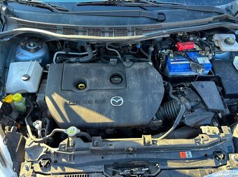 Mazda 5 CW 2.0i havarovaná - 3