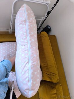 Alice český těhotenský a kojicí polštář Bunny Rose - 3