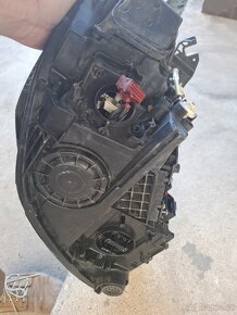 Světlo Audi A6 právě predni - 3