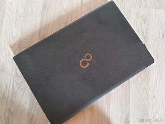 Fujitsu Lifebook A555 – Intel Core i5‑5200U 16 GB ram - 3