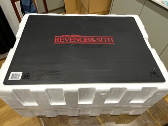 Repliky helmy Darth Vadera ze světa Star Wars ROTS Master #2 - 3