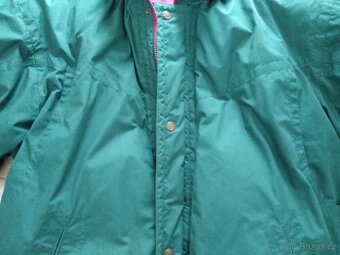 Péřová bunda s kapucí oboustrnná - 3