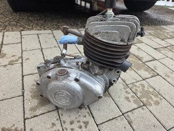 Motor ČZ 125 A - 3