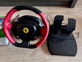 Xbox One S 500GB + ovladač + volant + 6her - 3