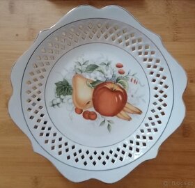 Starý porcelánový talíř - 3