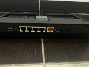 Wifi router - Netgear R8000 AC3200 - 3