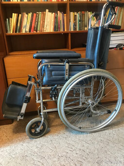 mechanický invalidní vozík - 3