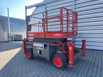 TERÉNNÍ NŮŽKOVÁ PLOŠINA SKYJACK 12 M - 3
