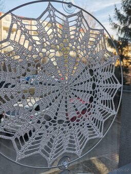 Mandala v kovovém kruhu - 3