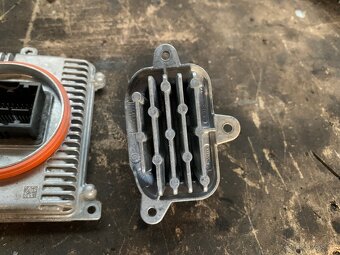 Řídící jednotka předního LED světlometu Škoda karoq - 3