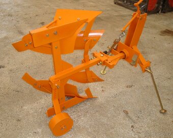 Jednoradliční pluh, obracák od 12 Hp - 3