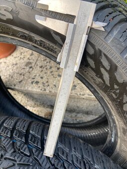 Zimní pneu NOKIAN 195/55/R16 - 4ks - 3