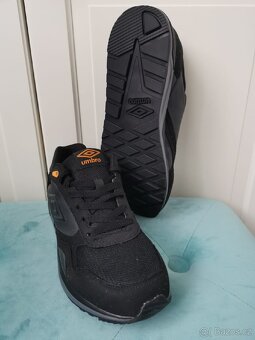Umbro tenisky nové 42 sneakersy - 3