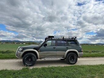 Nissan Patrol Y61 Wagon - 3