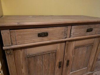 Komoda - 3