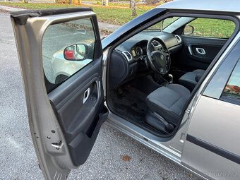 Škoda Roomster 1,4 16V 63 kW - 3
