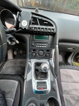 Peugeot 3008 2.0HDi 110kW rok výroby 2010 - 3