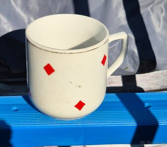 Starý porcelánový hrníček - 3