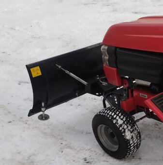 sněhová radlice pro traktory Westwood/Countax - 3
