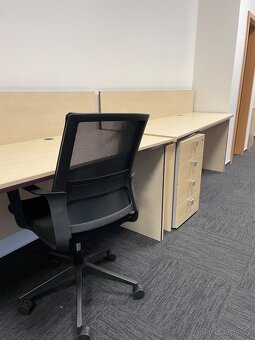 Kancelářský stůl s paravánem a šuplíky TOP STAV - 3