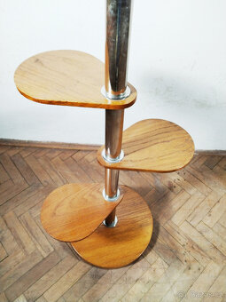 stojan na květy funkcionalismus - 3