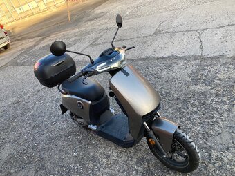 Elektrický skútr Super Soco CUX - 3