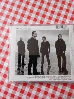 CD U2 LINE ON THE HOR IZON - 3