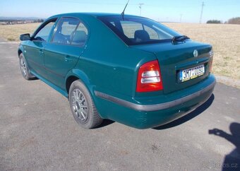 Škoda Octavia 1,6 74kw nová STK,zachovalá benzín manuál - 3