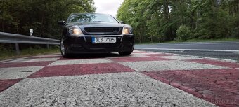 Opel vectra Gts 2.2 dti 92kw Gts rok 2005 - 3