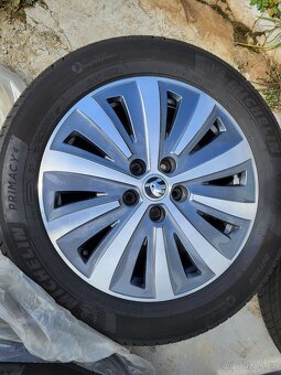 17" letní Škoda GREENLINE Superb 3 III 3V 5x112 ET40 8mm - 3