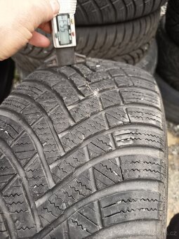 205/55 R17 95V DOT 1823 Hankook Winter icept RS3 zimní - 3