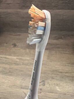Zubní kartáček Philips Sonicare 9000 DiamondClean HX - 3