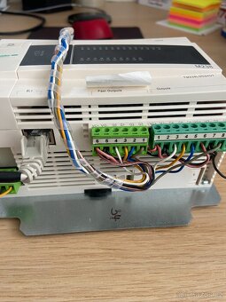 PLC Schneider Electric M238 - 3
