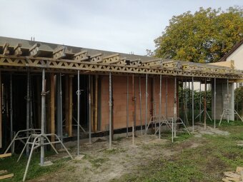 pronájem stavebních stojek, nosníků a bednění PERI, DOKA - 3