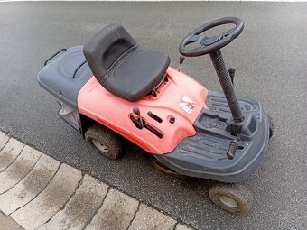 Prodám zahradní traktor Levita LT61 - 3