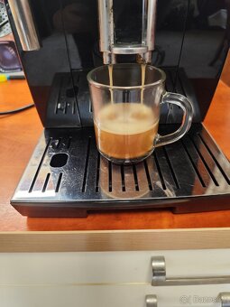 Prodám automatický kávovar DeLonghi ecam 23.123 b - 3