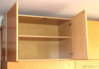 Skříňka s poličkou, uzamykatelná - borovice limba - 3