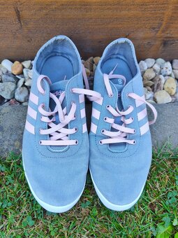 Dámské boty ADIDAS šedé ve vel. 40 - 3
